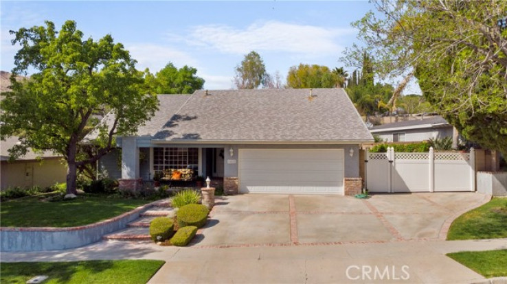 5 Bed Home for Sale in Canyon Country, California