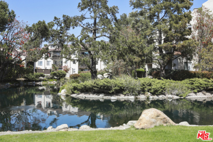 3 Bed Home for Sale in Culver City, California