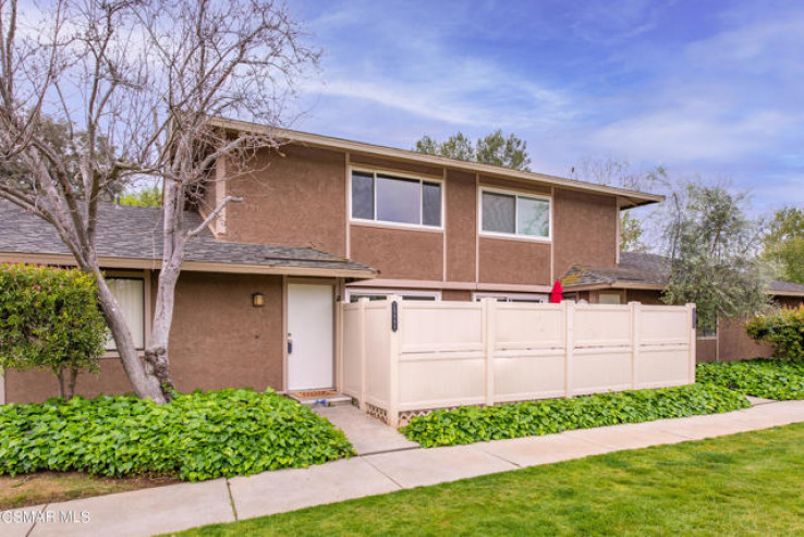 2 Bed Home for Sale in Agoura Hills, California