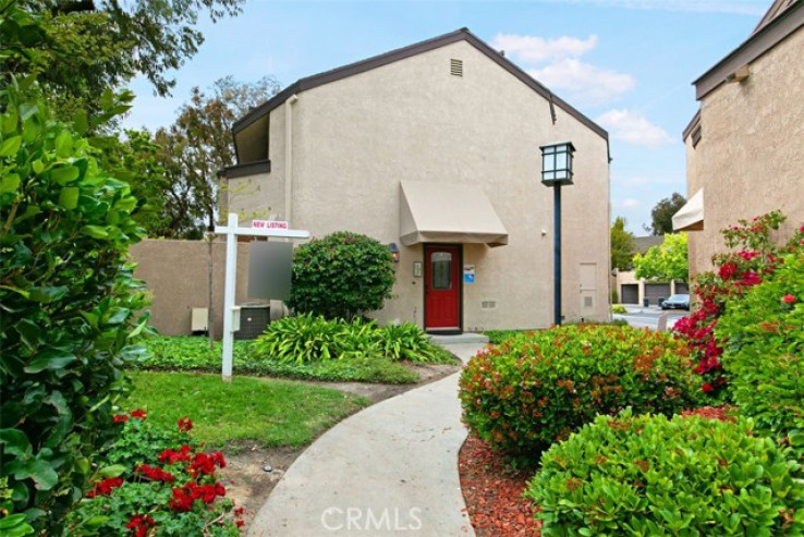 2 Bed Home for Sale in Costa Mesa, California