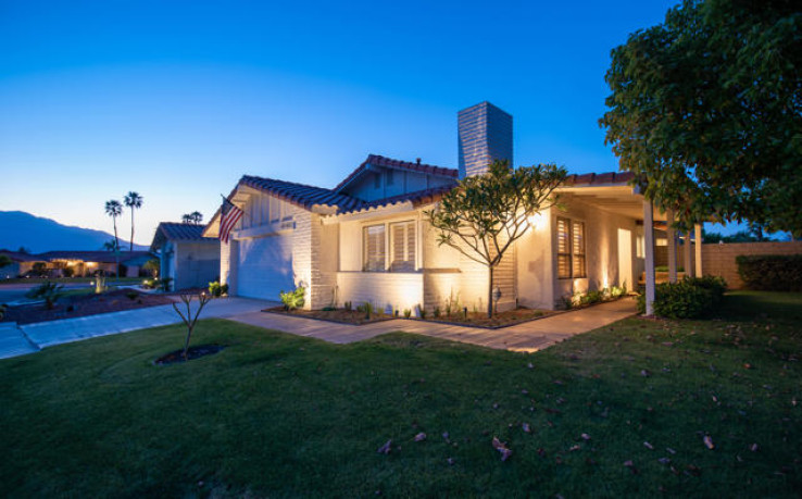 Residential Home in North Palm Desert