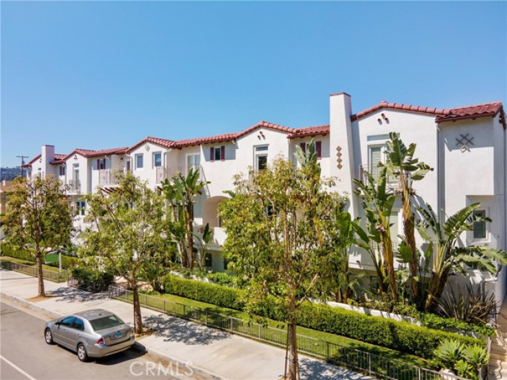 3 Bed Home for Sale in Studio City, California