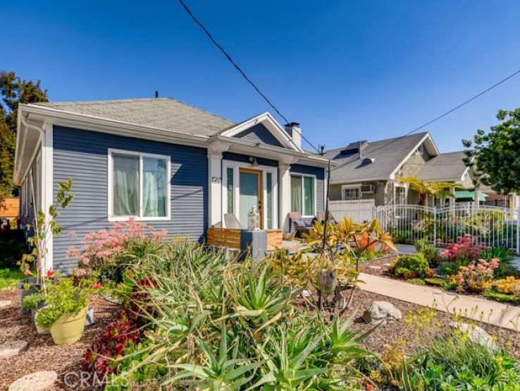 Residential Home in Los Angeles Southwest