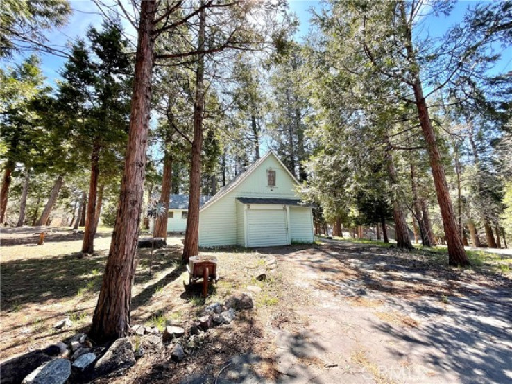 1 Bed Home for Sale in Lake Arrowhead, California