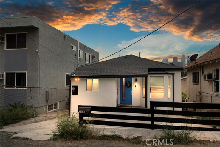 Residential Home in Silver Lake