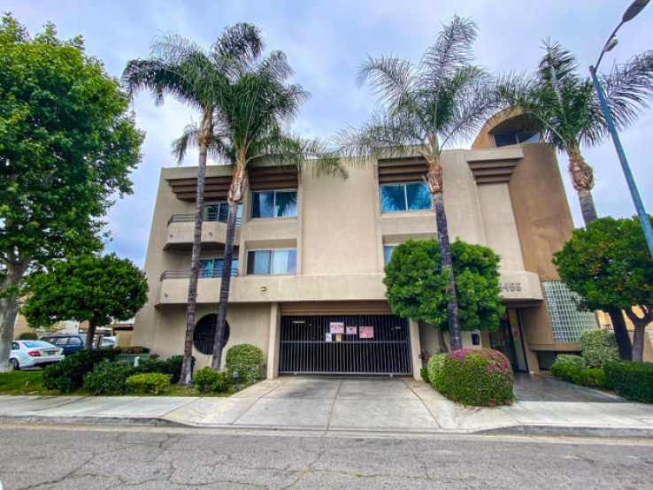 2 Bed Home for Sale in Van Nuys, California