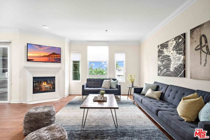 2 Bed Home for Sale in Sherman Oaks, California