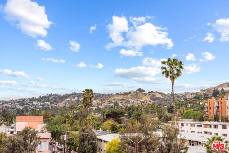 2 Bed Home for Sale in Los Angeles, California