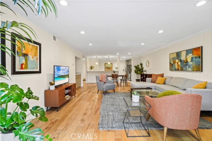 2 Bed Home for Sale in Los Feliz, California