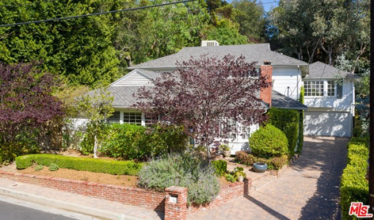4 Bed Home for Sale in Studio City, California