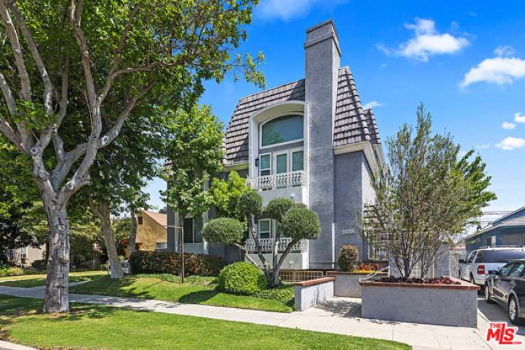  Income Home for Sale in Los Angeles, California