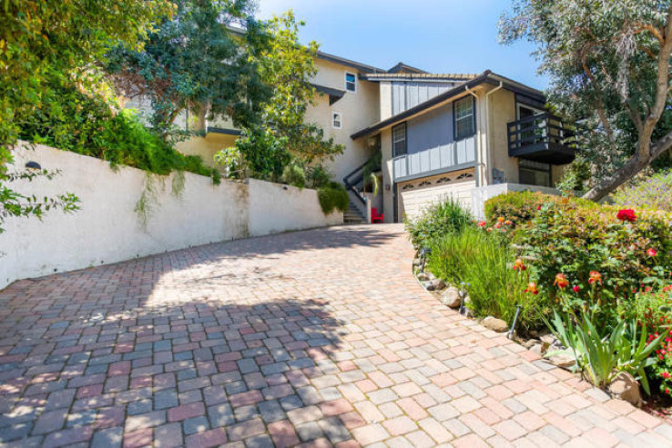 4 Bed Home for Sale in Agoura Hills, California
