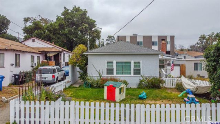 Residential Home in Sunland/Tujunga