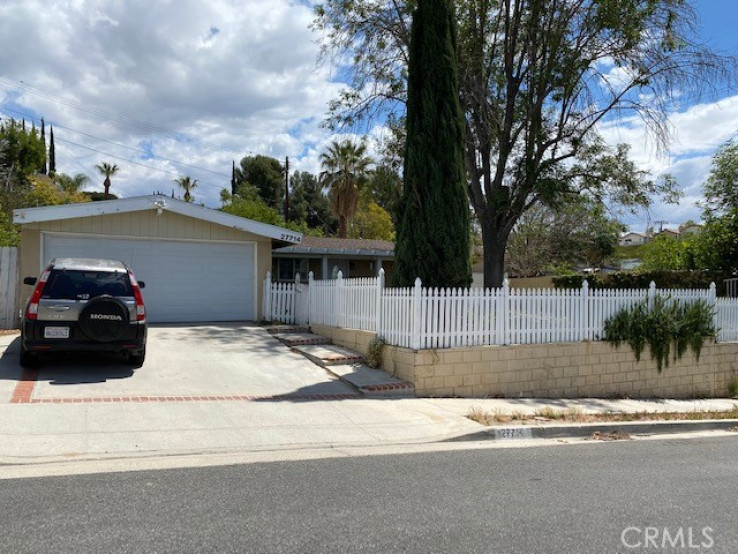 Residential Home in Canyon Country 1