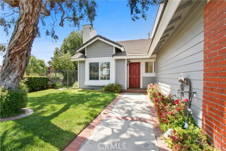 4 Bed Home for Sale in Saugus, California