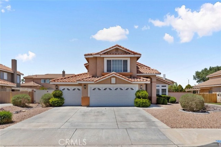 5 Bed Home for Sale in Victorville, California