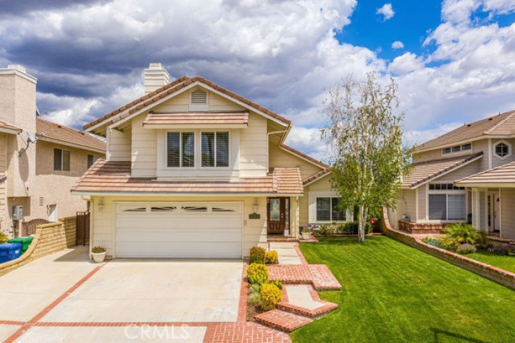 Residential Home in Bouquet Canyon