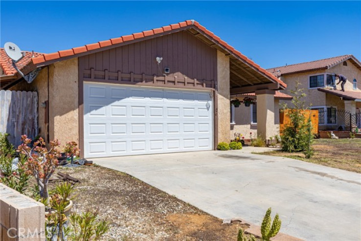 Residential Home in Palmdale