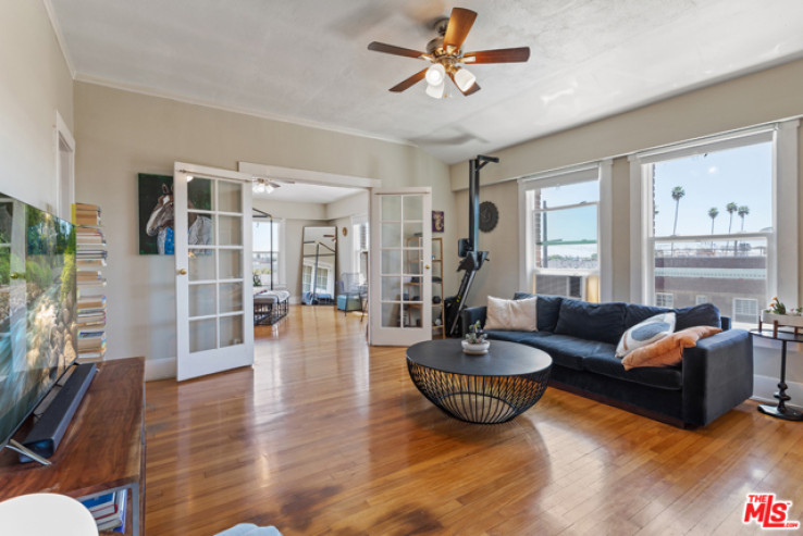 1 Bed Home for Sale in Los Angeles, California