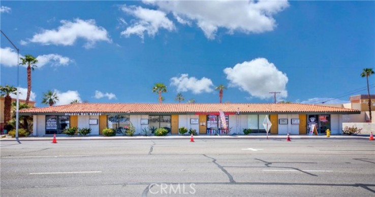 Commercial Sale in Indio Central