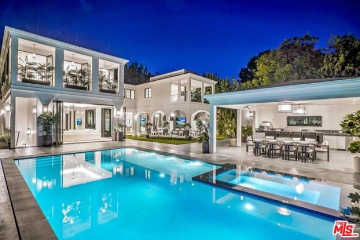 7 Bed Home to Rent in Beverly Hills, California