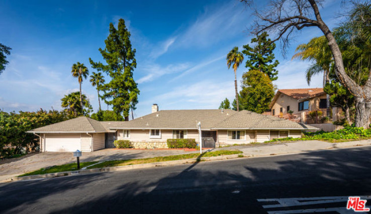 3 Bed Home for Sale in Encino, California