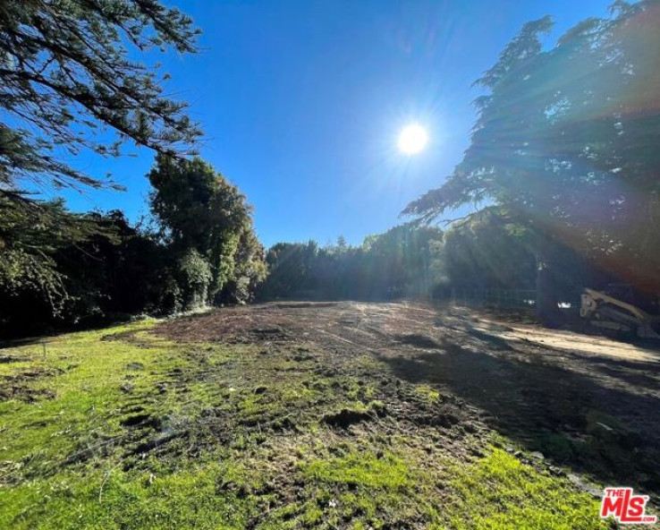 Land in Brentwood
