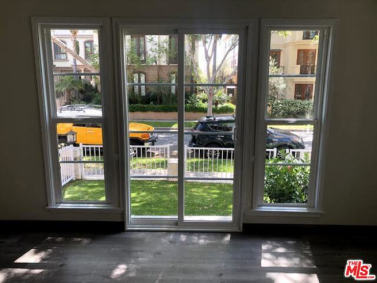 1 Bed Home to Rent in Beverly Hills, California