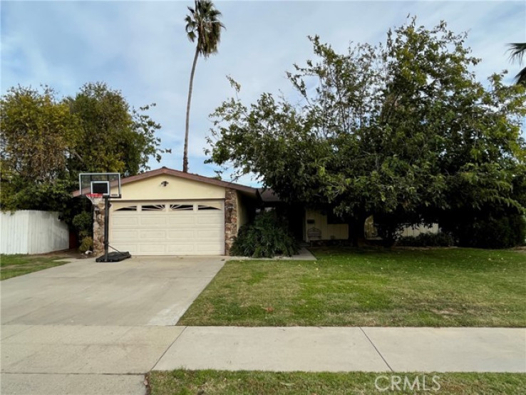Residential Lease in Canoga Park