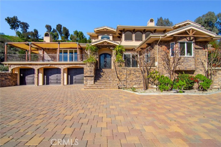 5 Bed Home for Sale in Agoura Hills, California