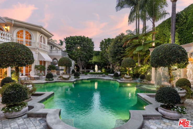 8 Bed Home for Sale in Beverly Hills, California