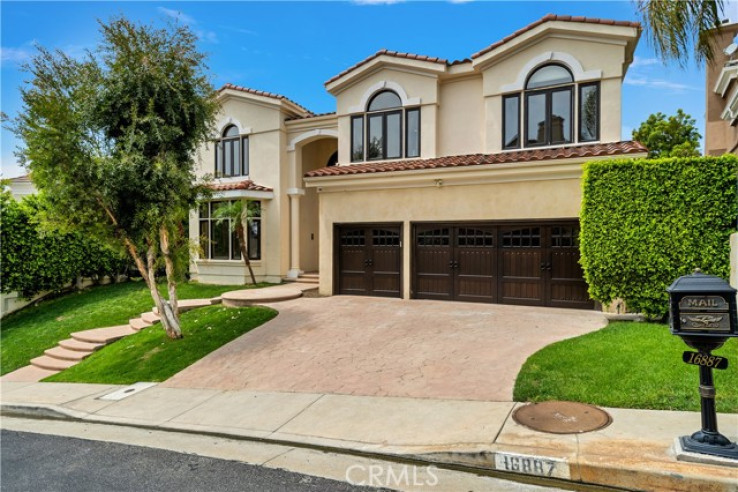 6 Bed Home to Rent in Pacific Palisades, California
