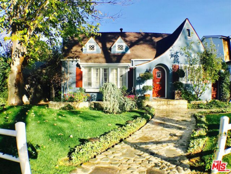 Residential Home in Sherman Oaks
