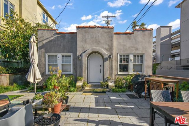  Income Home for Sale in Marina del Rey, California