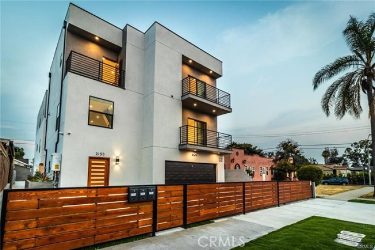Residential Lease in Mid Los Angeles