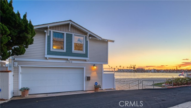 3 Bed Home for Sale in Corona del Mar, California