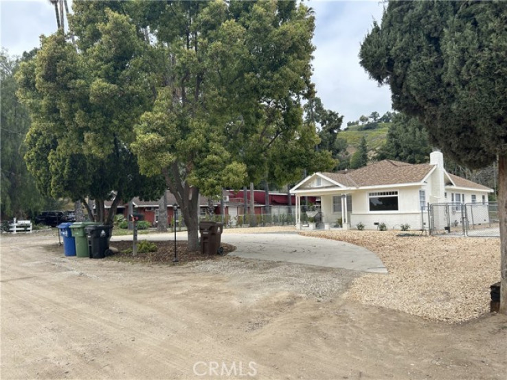 2 Bed Home to Rent in Sunland, California