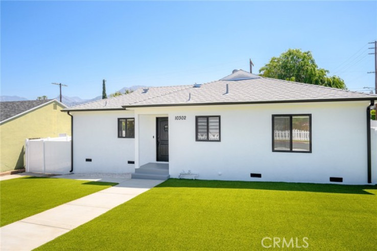 3 Bed Home to Rent in Sunland, California