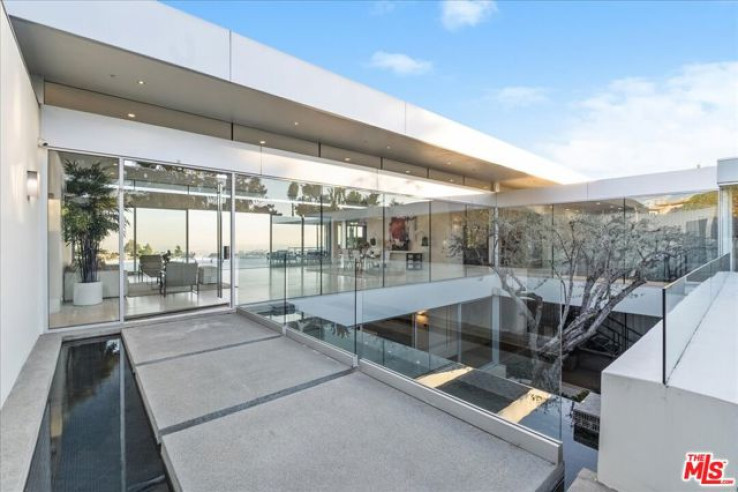 Residential Lease in Beverly Hills