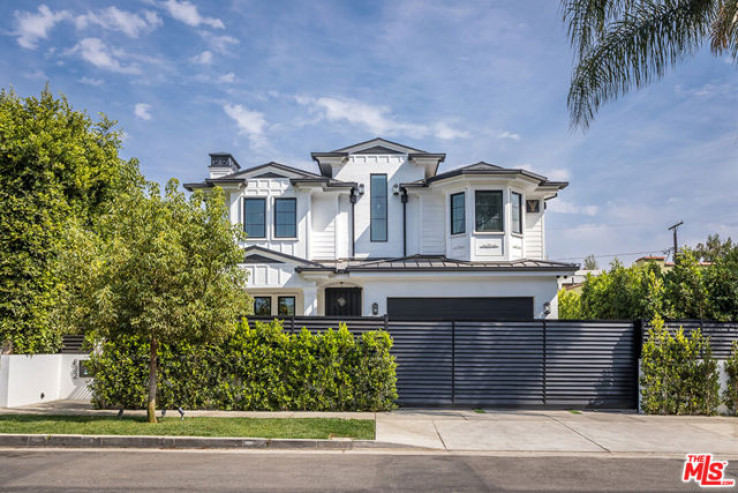 Residential Lease in West Hollywood Vicinity