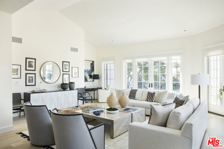 Residential Lease in Pacific Palisades