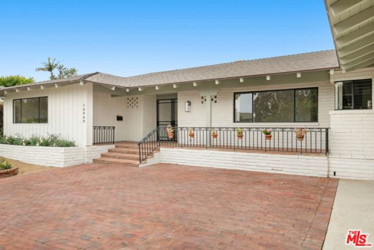 4 Bed Home to Rent in Pacific Palisades, California