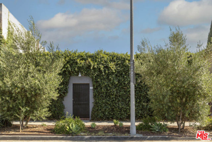  Commercial for Sale in Los Angeles, California