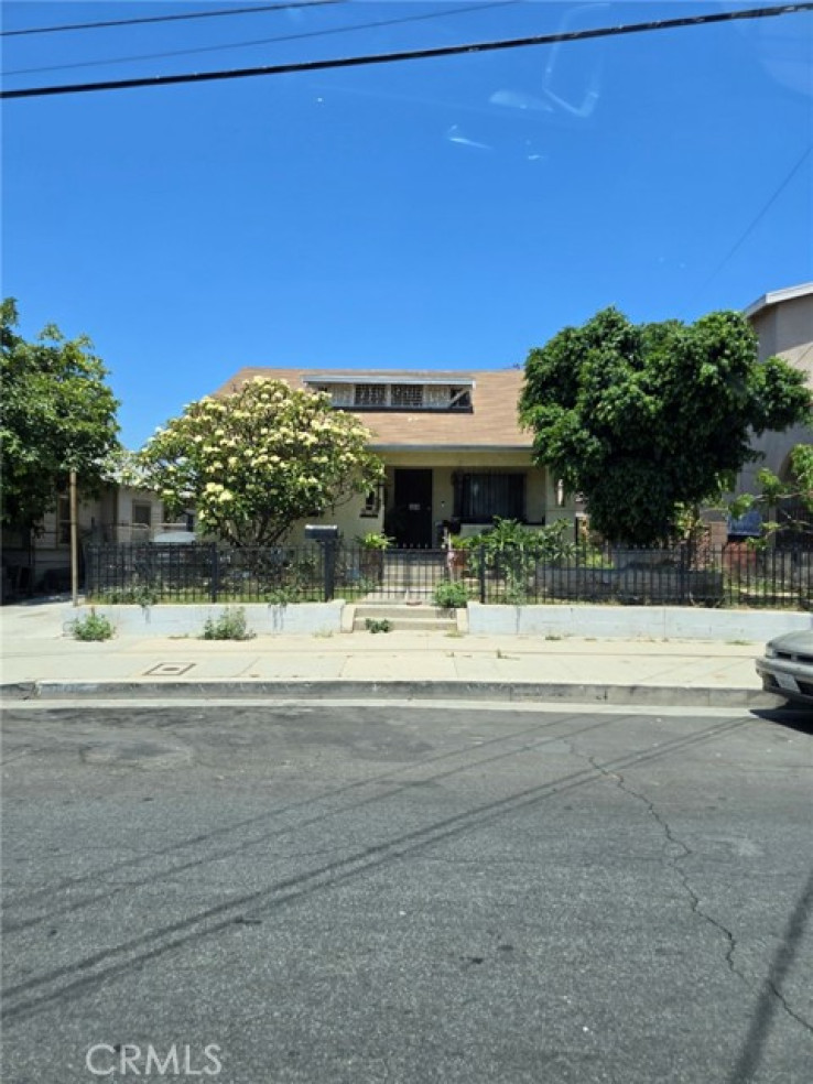 2 Bed Home for Sale in Los Angeles, California