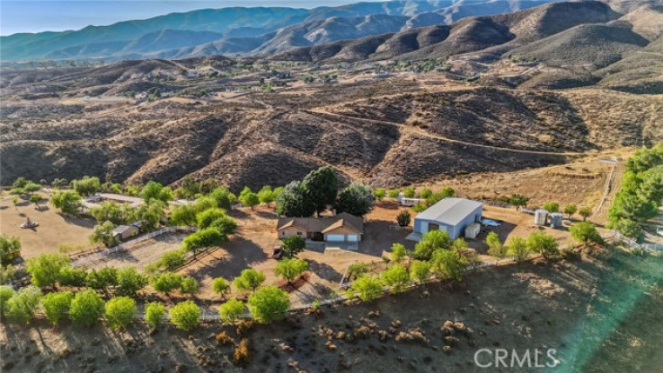 3 Bed Home for Sale in Agua Dulce, California