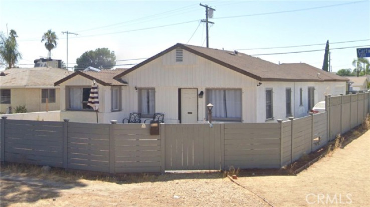 2 Bed Home for Sale in Sun Valley, California