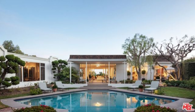 4 Bed Home for Sale in Beverly Hills, California