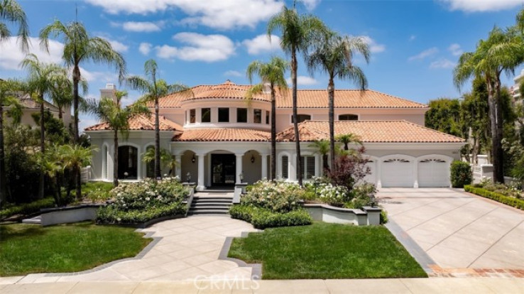 6 Bed Home for Sale in Calabasas, California