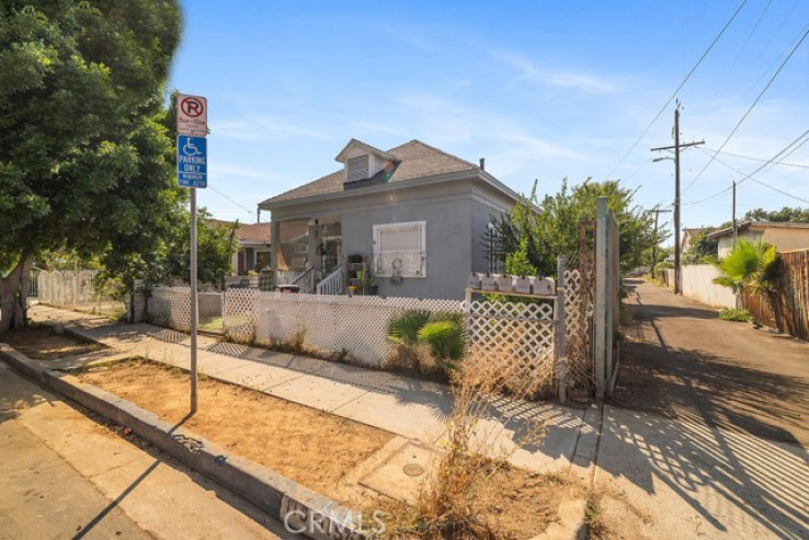  Income Home for Sale in Los Angeles, California