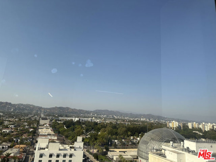  Commercial for Sale in Los Angeles, California